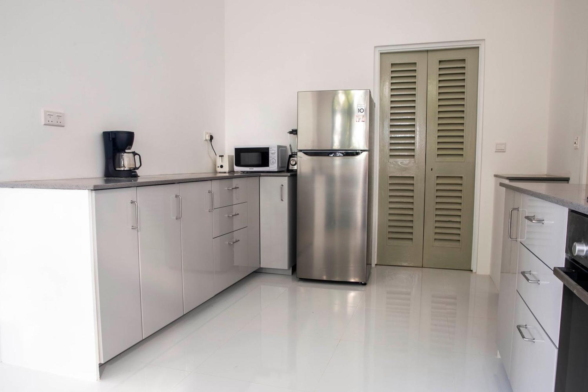 Paradise Heights Luxury Apartments & Villa ボー・ヴァロン 部屋 写真
